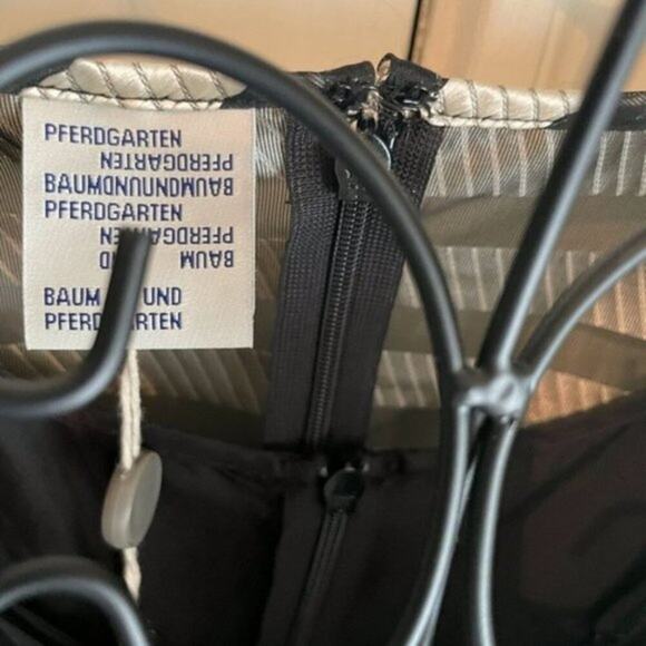 Baum und Pferdgarten Adelis Stripe V neck Dress Black and Gold size 12 - Picture 4 of 7